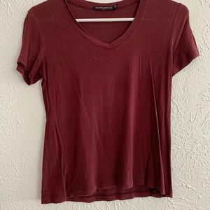 Brand Melville v neck